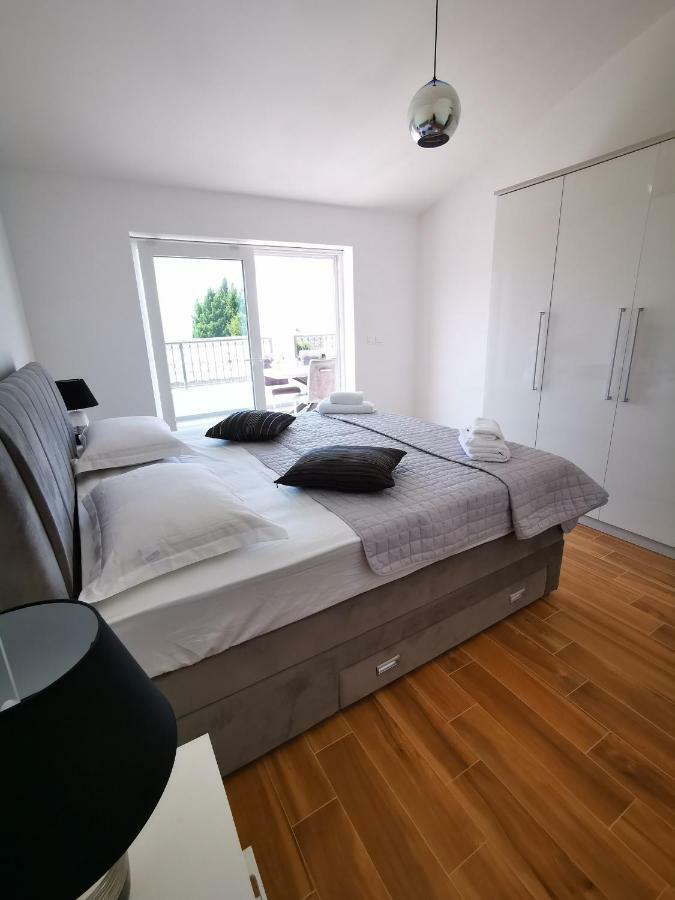 New Apartments 9 Minutes From Split Airport Kaštela Εξωτερικό φωτογραφία